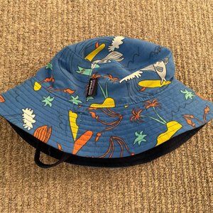Patagonia Baby Reversible Bucket Hat Size 6-12 months